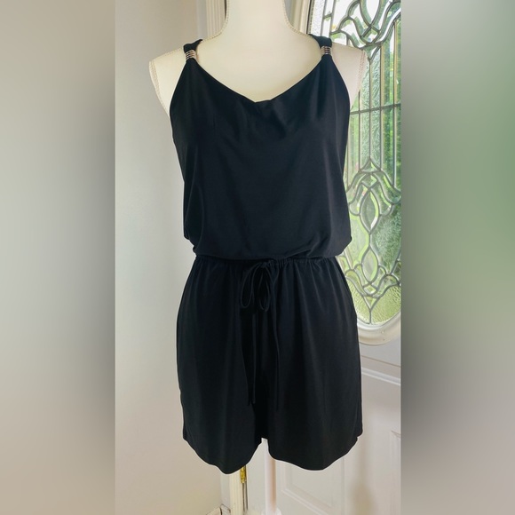 White House Black Market Black Romper SZ XS EUC - Picture 1 of 11